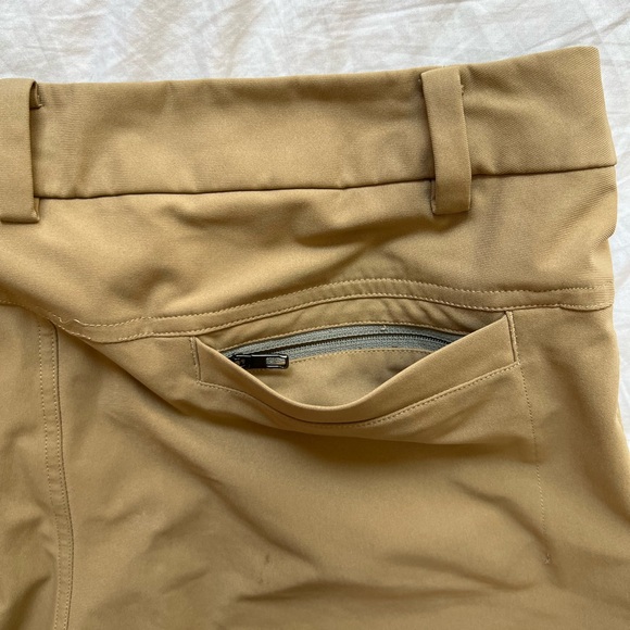 Tan Lululemon shorts Men’s 34 - Picture 4 of 5